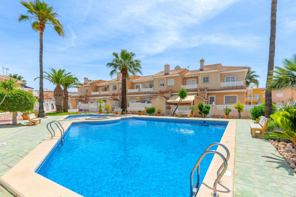 Townhouse Dona Pepa Alicante - image 25