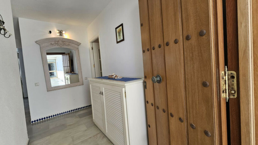 Top Floor Apartment Estepona Málaga - image 25