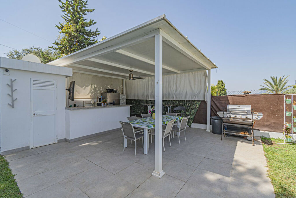 Detached Villa San Pedro de Alcántara Málaga - image 25