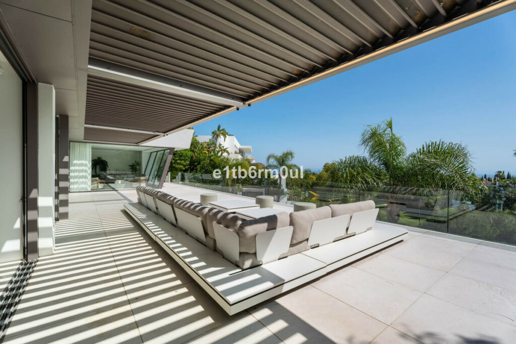 Detached Villa La Quinta Málaga - image 25