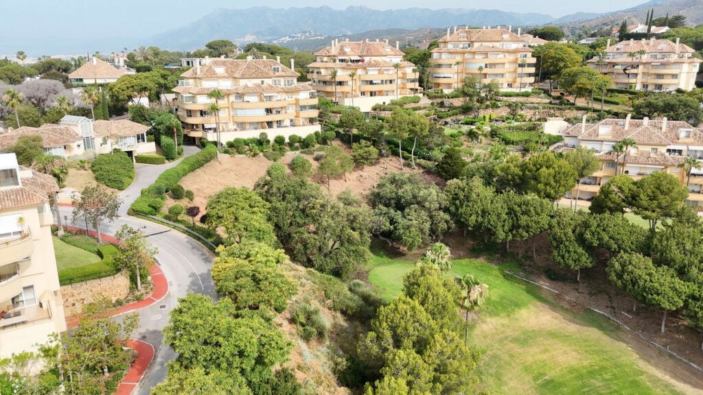 Ground Floor Apartment Elviria Málaga - image 25