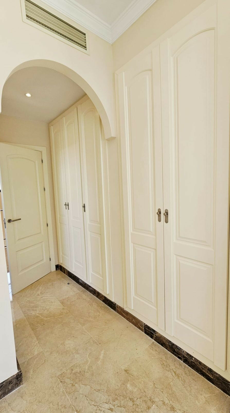 Detached Villa Estepona Málaga - image 25