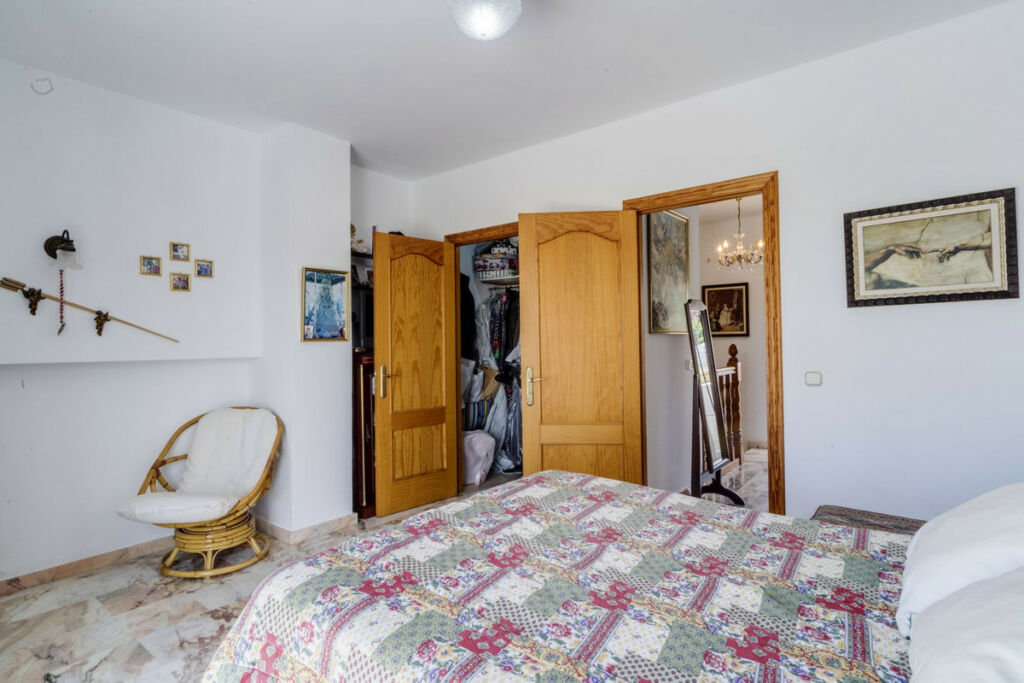 Detached Villa Marbella Málaga - image 26
