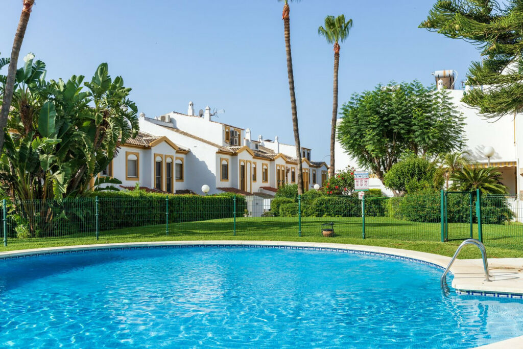 Townhouse Montemar Málaga - image 26