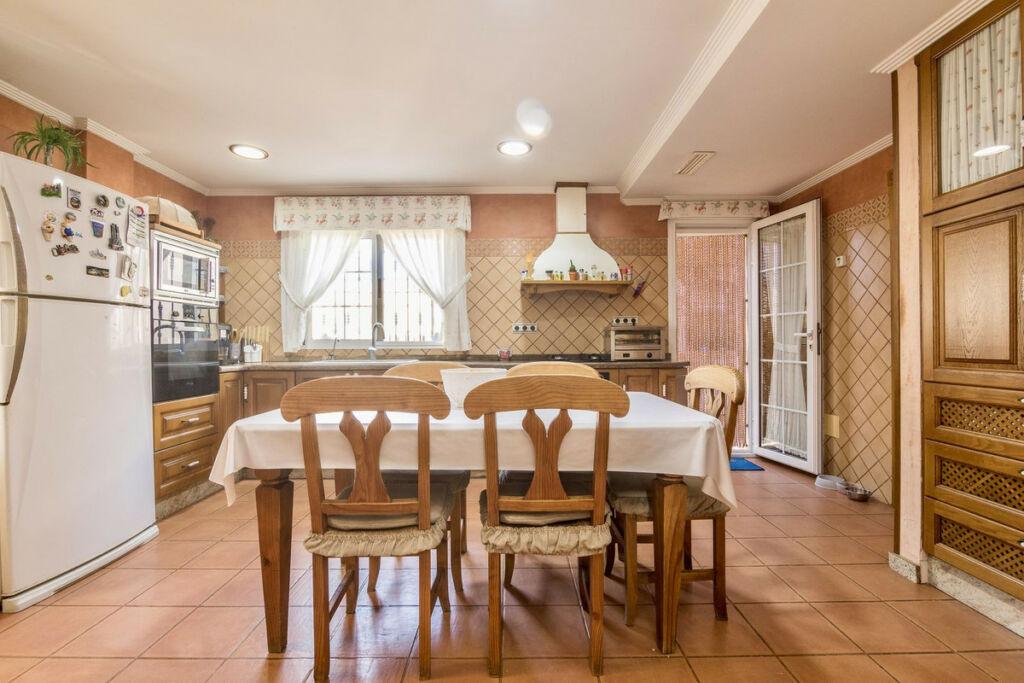 Detached Villa Almoradi Alicante - image 26