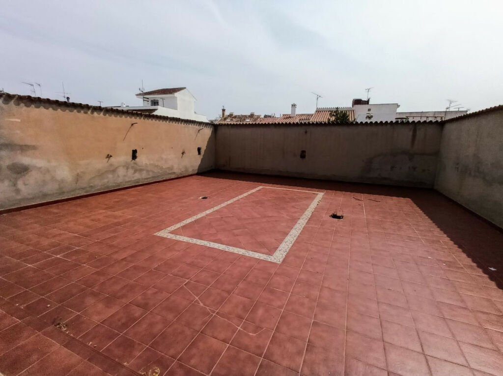Townhouse Fuengirola Málaga - image 26