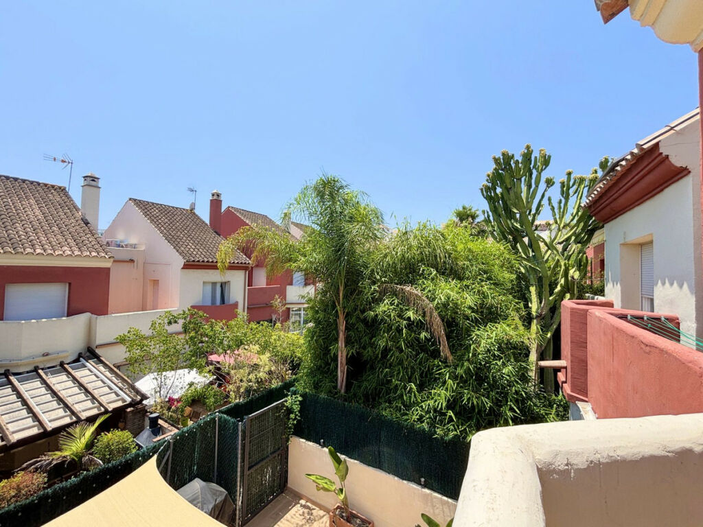 Townhouse Estepona Málaga - image 26