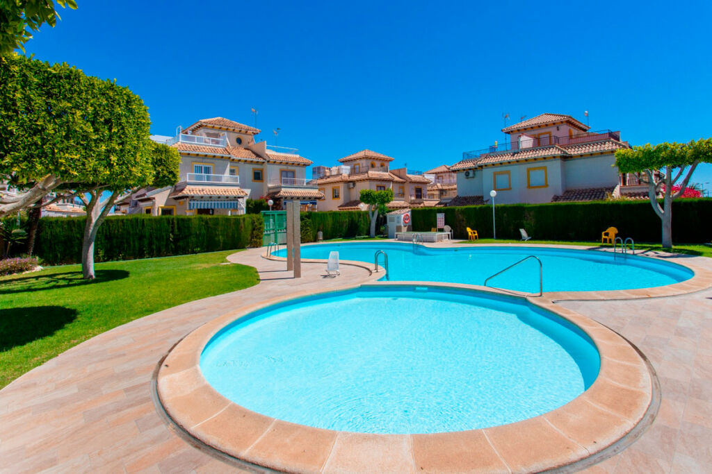 Bungalow Orihuela Costa Alicante - image 30