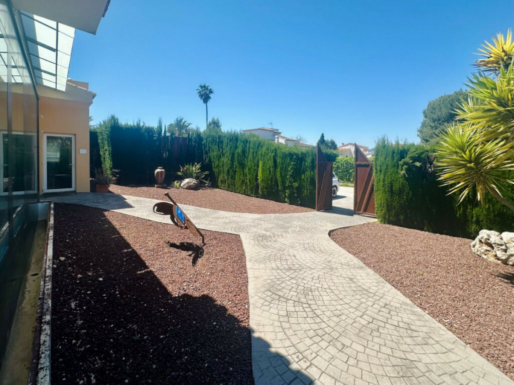 Detached Villa Javea Alicante - image 26