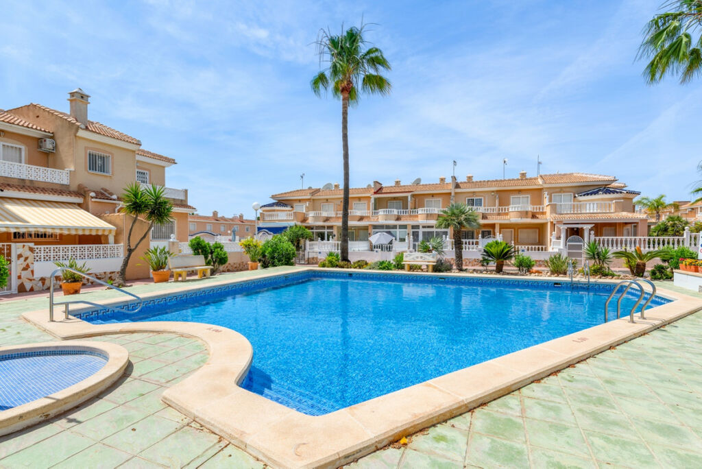 Townhouse Dona Pepa Alicante - image 26