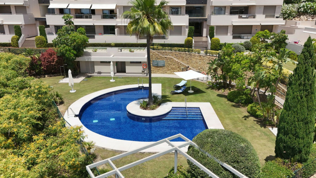 Middle Floor Apartment Benahavís Málaga - image 31