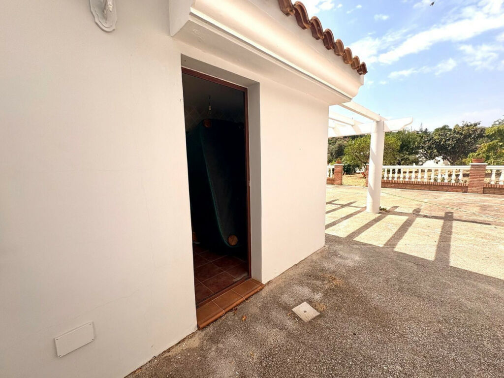 Detached Villa Alhaurín de la Torre Málaga - image 26