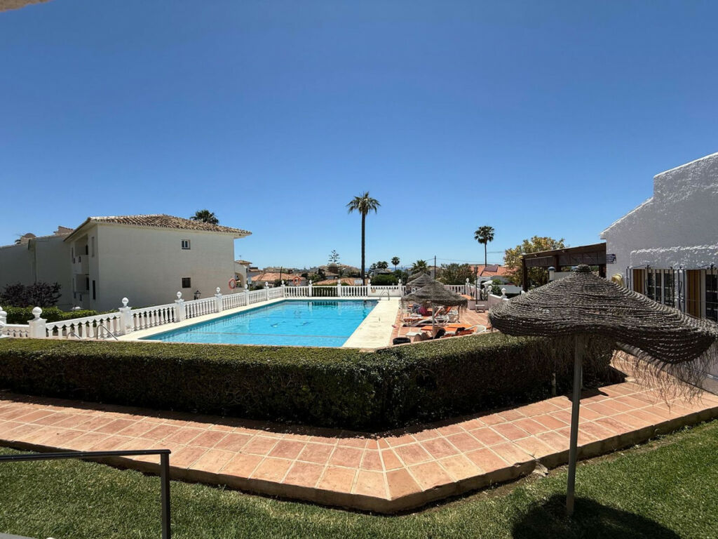 Ground Floor Apartment El Chaparral Málaga