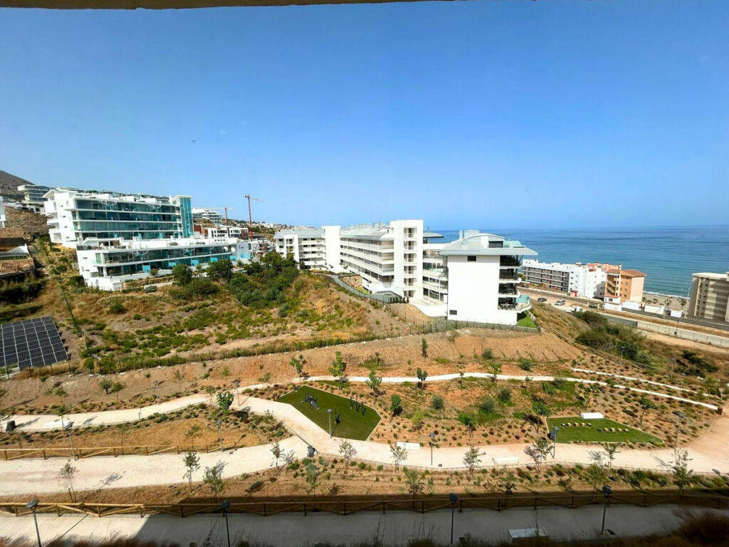 Middle Floor Apartment Carvajal Málaga - image 26