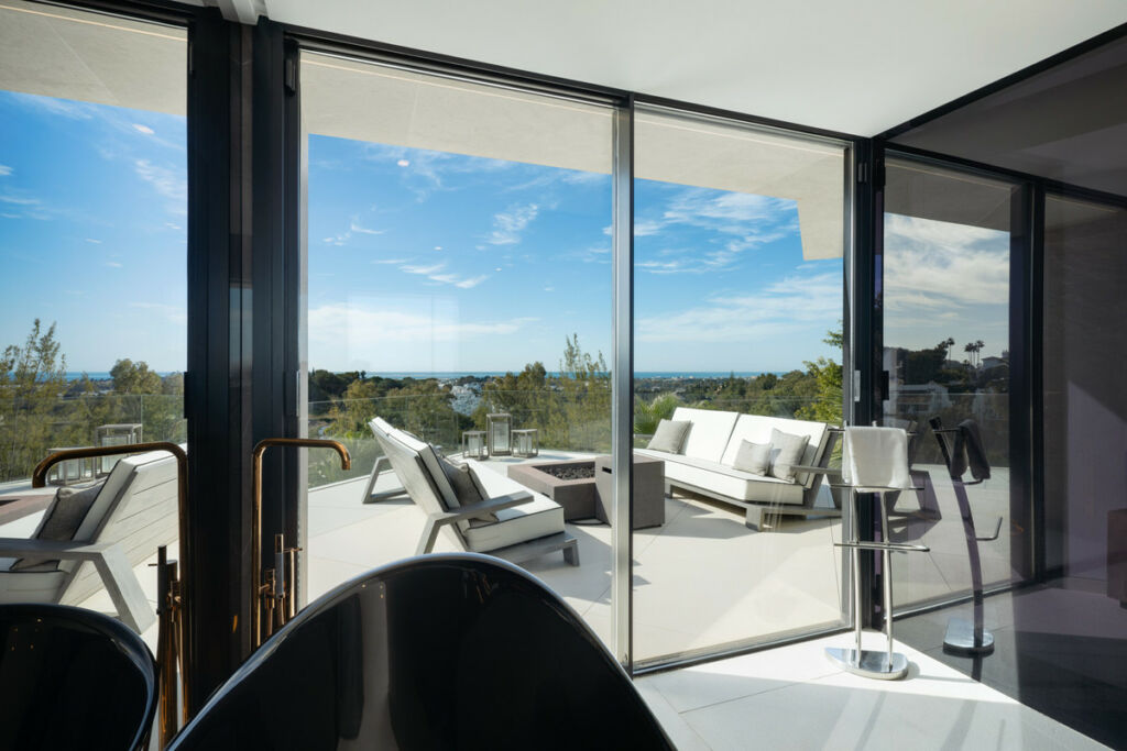 Detached Villa Benahavís Málaga - image 26