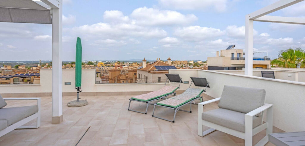 Penthouse Villamartin Alicante - image 26