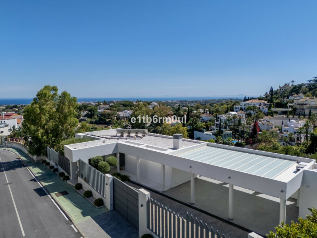Detached Villa La Quinta Málaga - image 26