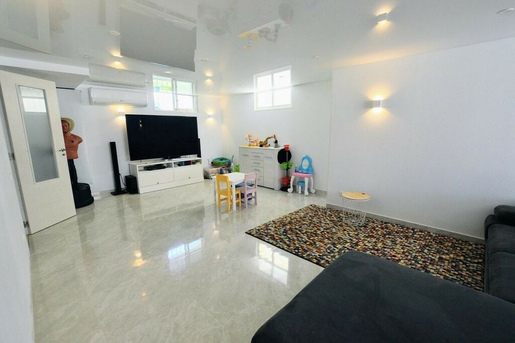 Detached Villa Los Altos Alicante - image 26