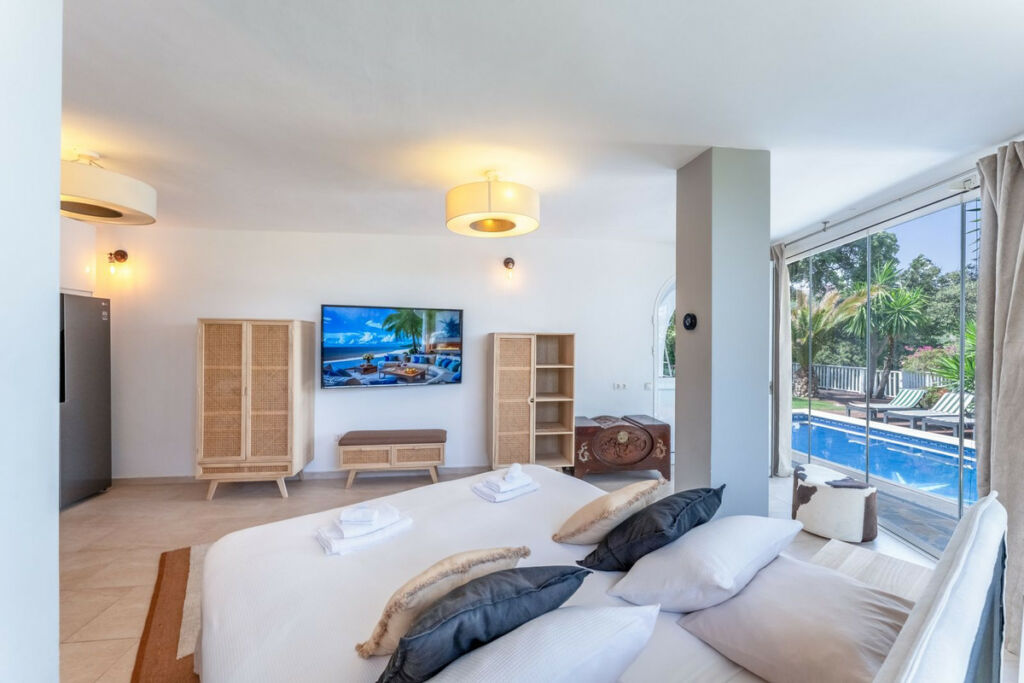 Detached Villa Calahonda Málaga - image 26