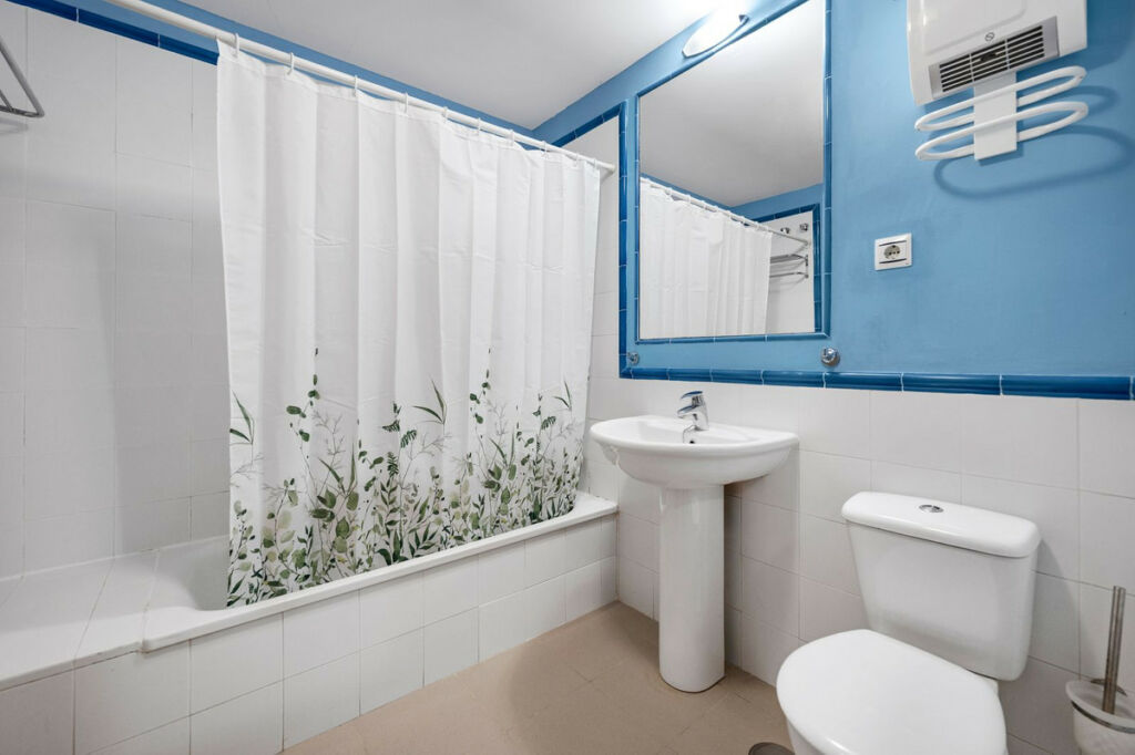 Middle Floor Apartment Riviera del Sol Málaga - image 26