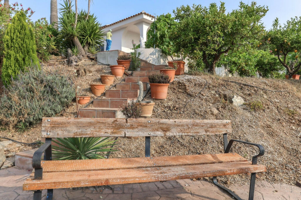 Detached Villa Guaro Málaga - image 27