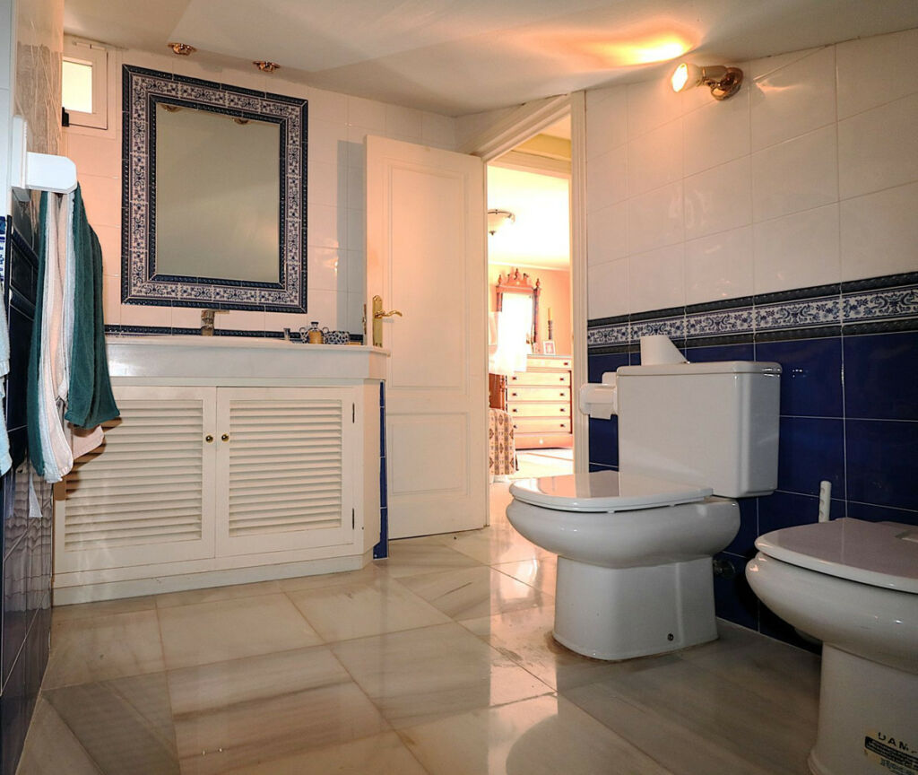 Penthouse Duplex Bel Air Málaga - image 26