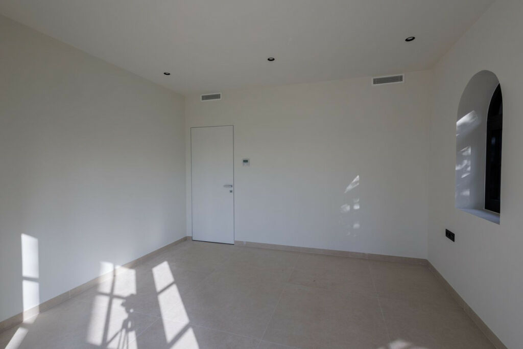 Detached Villa Sotogrande Cádiz - image 19