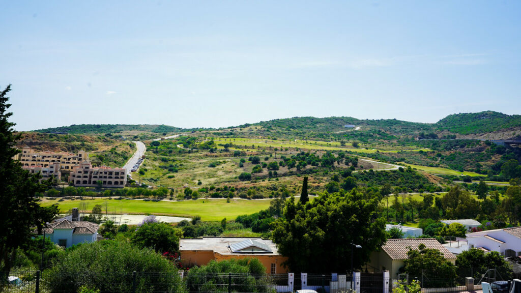 Detached Villa Estepona Málaga - image 27