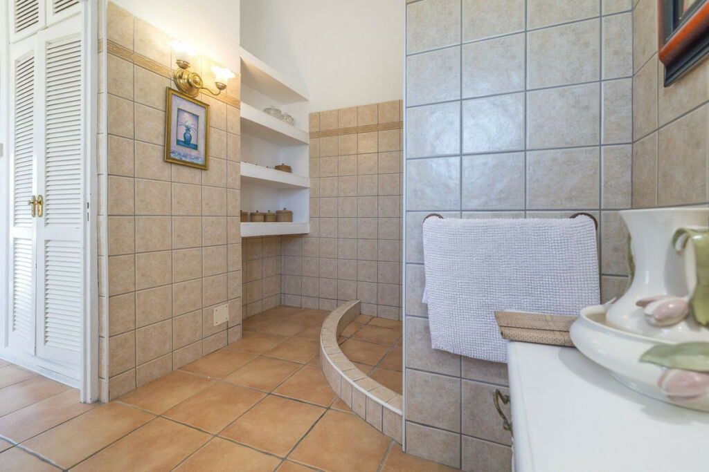 Detached Villa Estepona Málaga - image 44