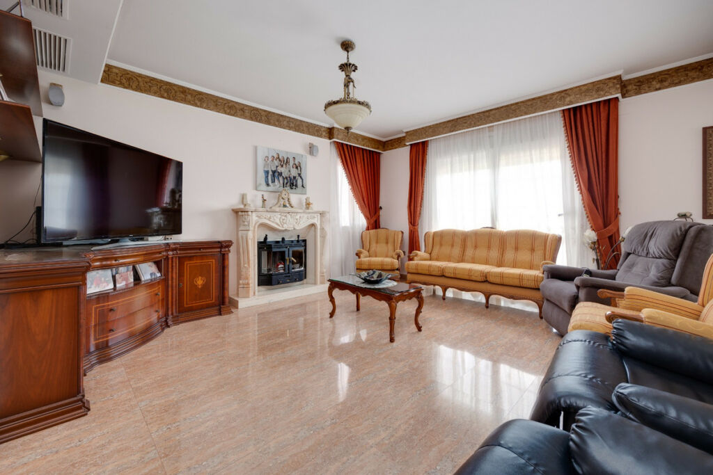 Detached Villa Orihuela Alicante - image 18