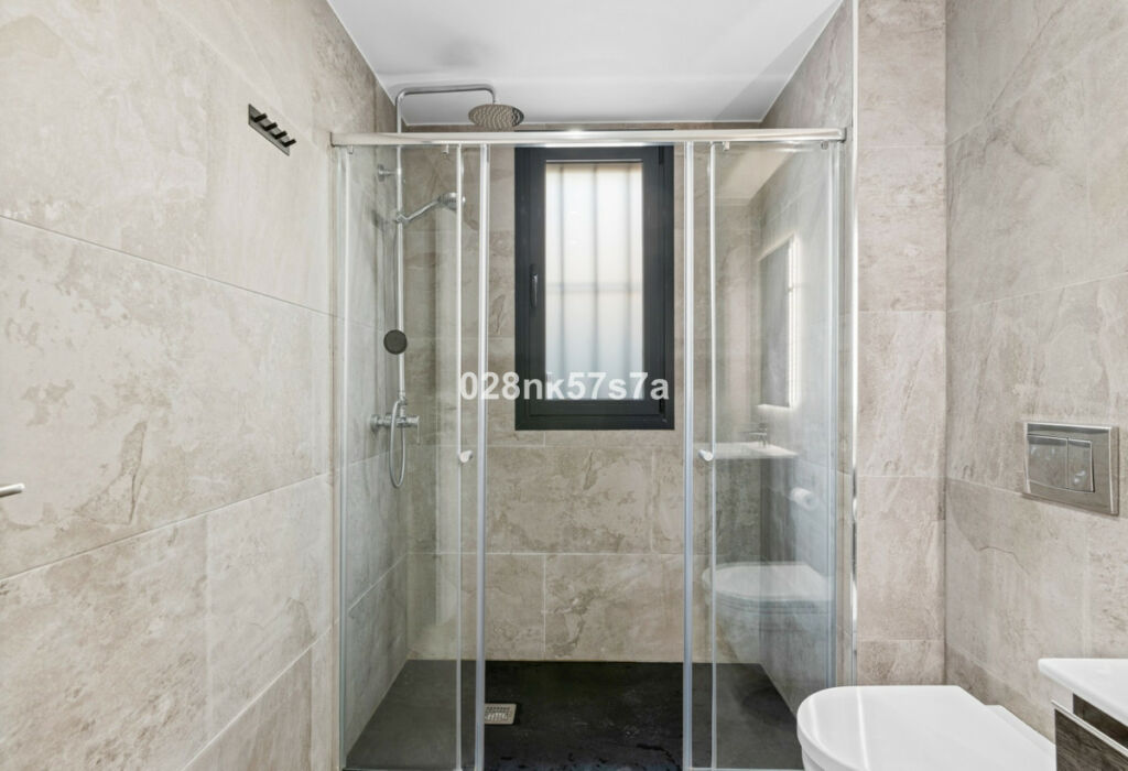 Detached Villa Lomas de Cabo Roig Alicante - image 27