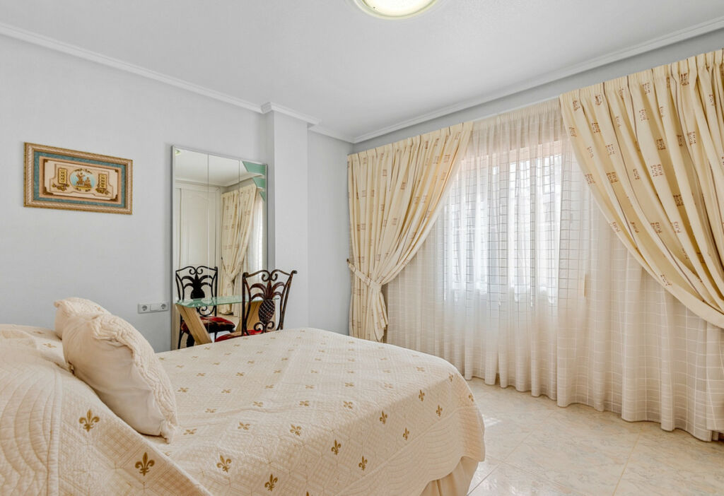 Detached Villa Ciudad Quesada Alicante - image 27