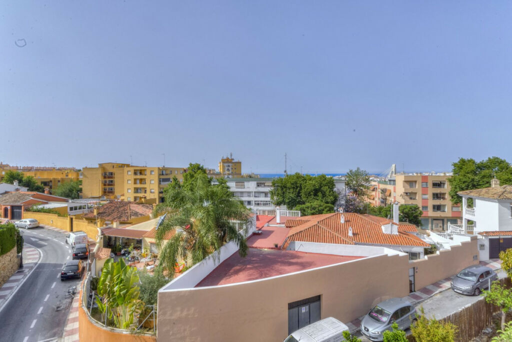 Detached Villa Marbella Málaga - image 27