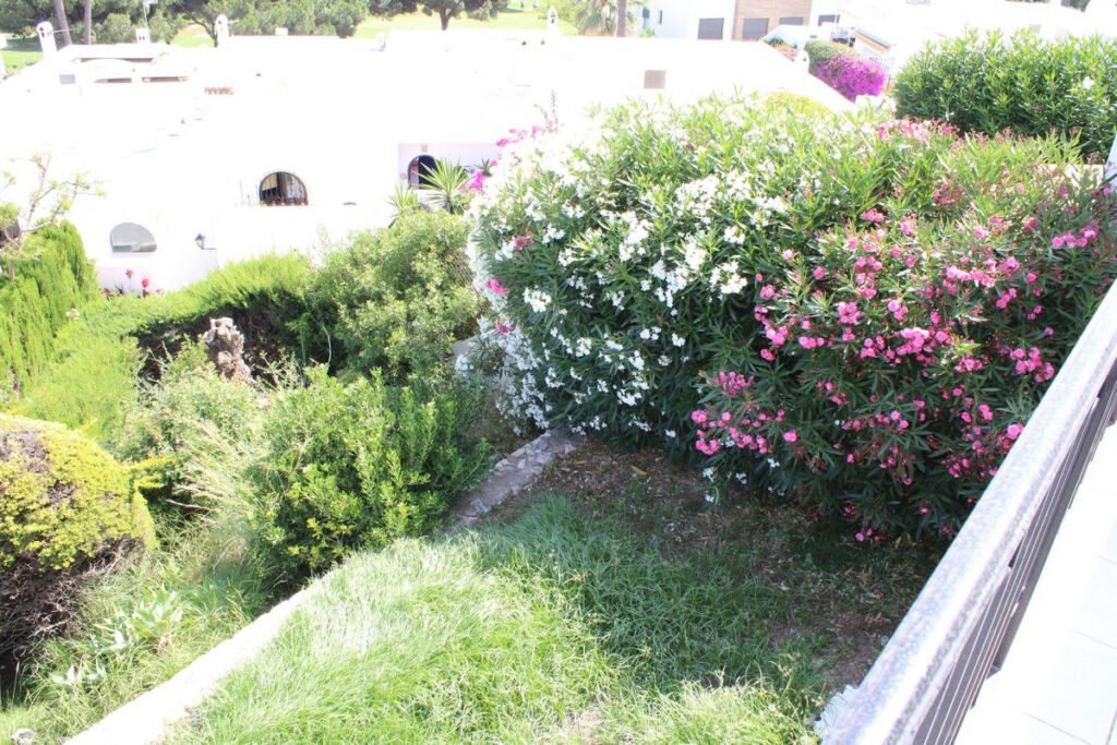 Semi-Detached House Cabopino Málaga - image 27