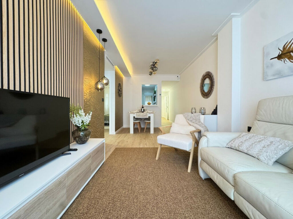 Middle Floor Apartment Torrevieja Alicante - image 27