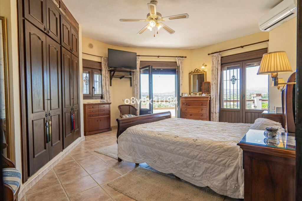 Detached Villa Cártama Málaga - image 27