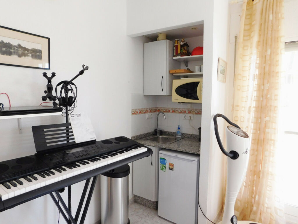 Detached Villa Blue Lagoon Alicante - image 27