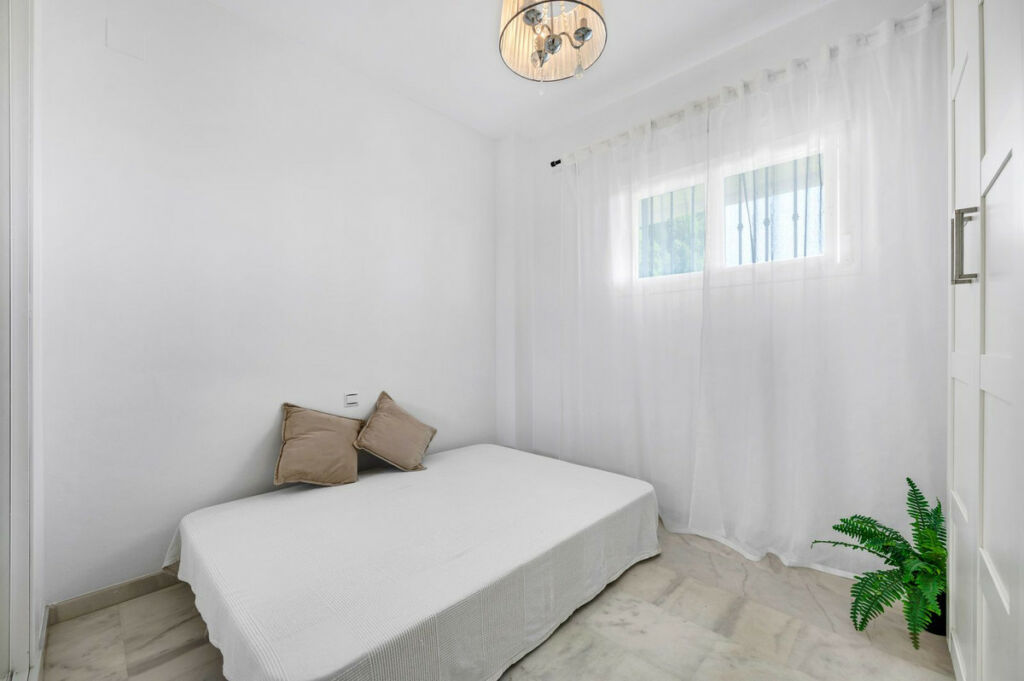 Middle Floor Apartment Riviera del Sol Málaga - image 27