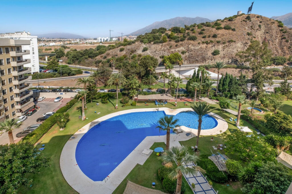 Middle Floor Apartment Fuengirola Málaga - image 28