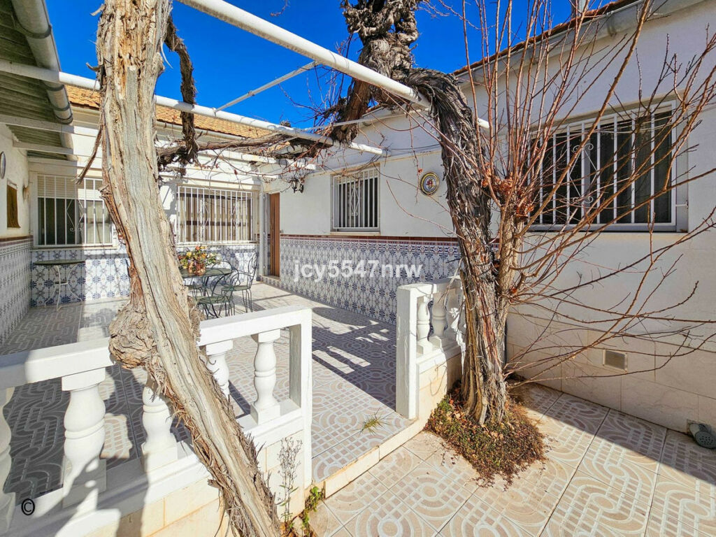 Townhouse Pinoso Alicante - image 27