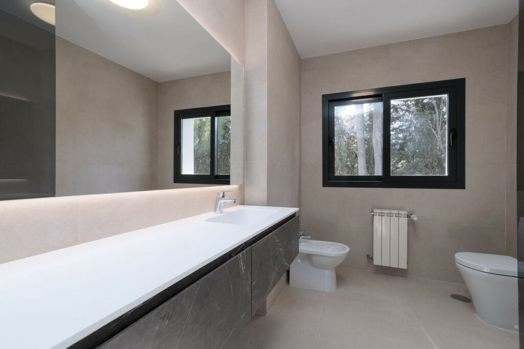 Detached Villa Marbella Málaga - image 27