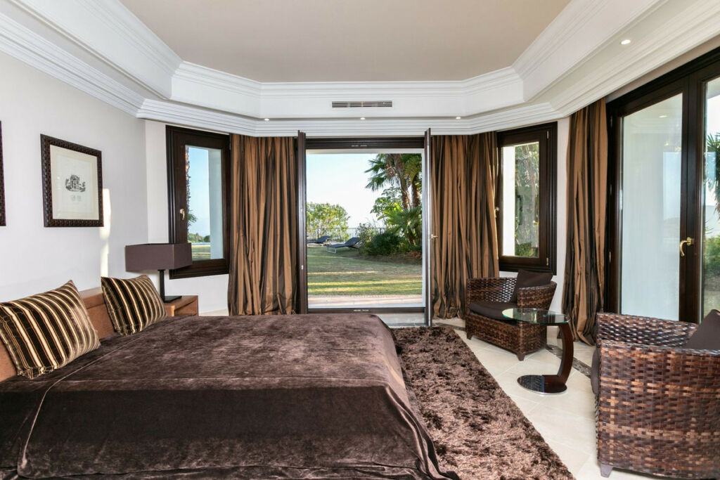 Detached Villa Benahavís Málaga - image 27