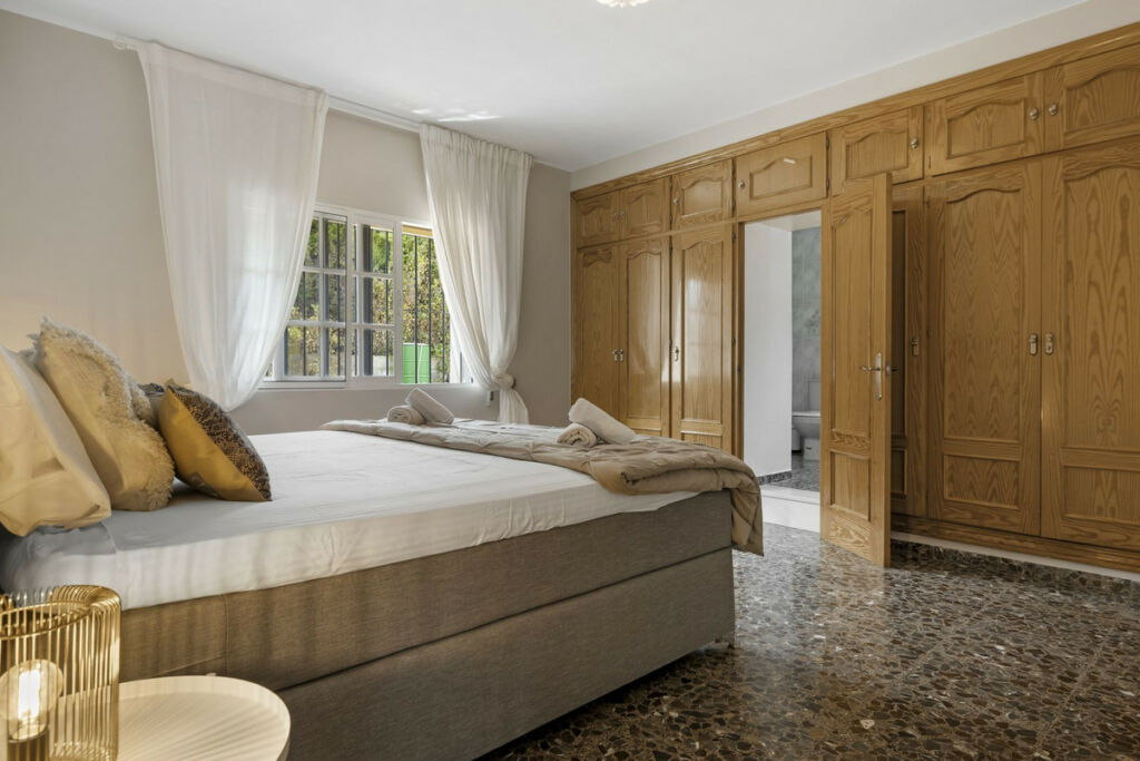 Detached Villa Alhaurín de la Torre Málaga - image 27