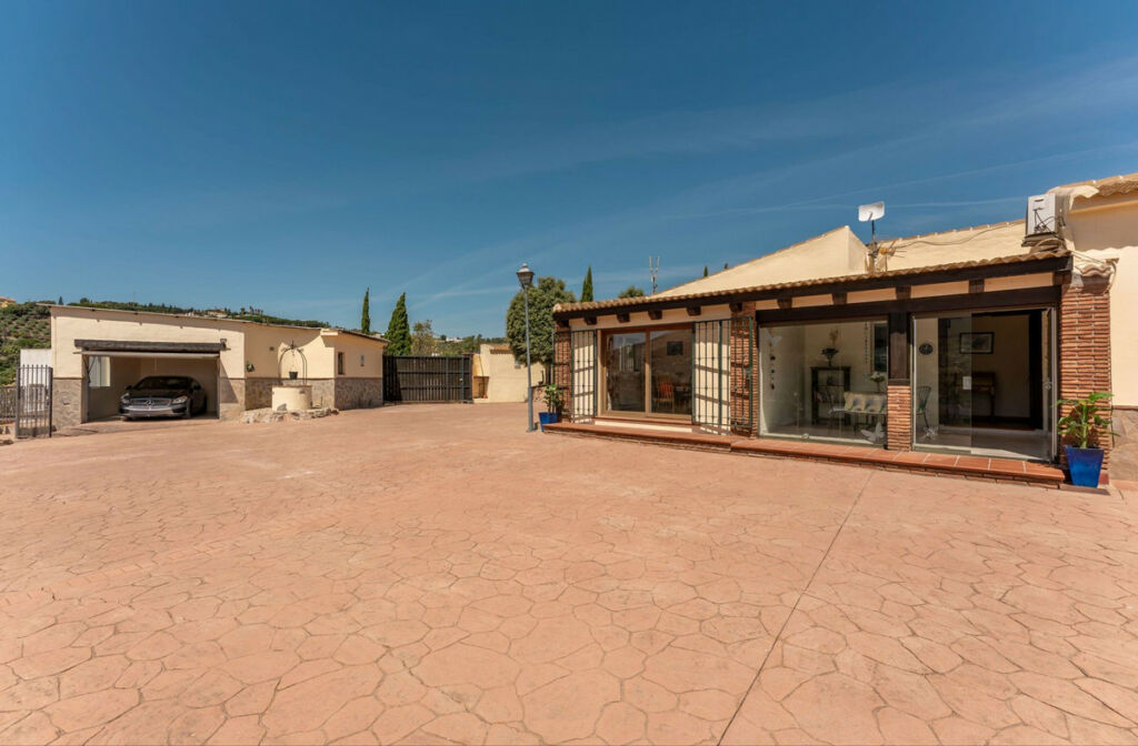 Detached Villa Alhaurín el Grande Málaga - image 28