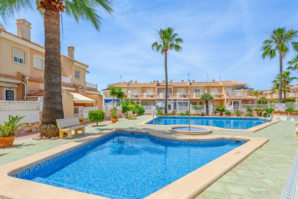 Townhouse Dona Pepa Alicante - image 27
