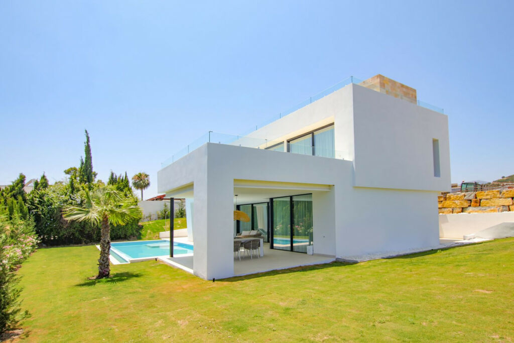 Detached Villa Valle Romano Málaga - image 27