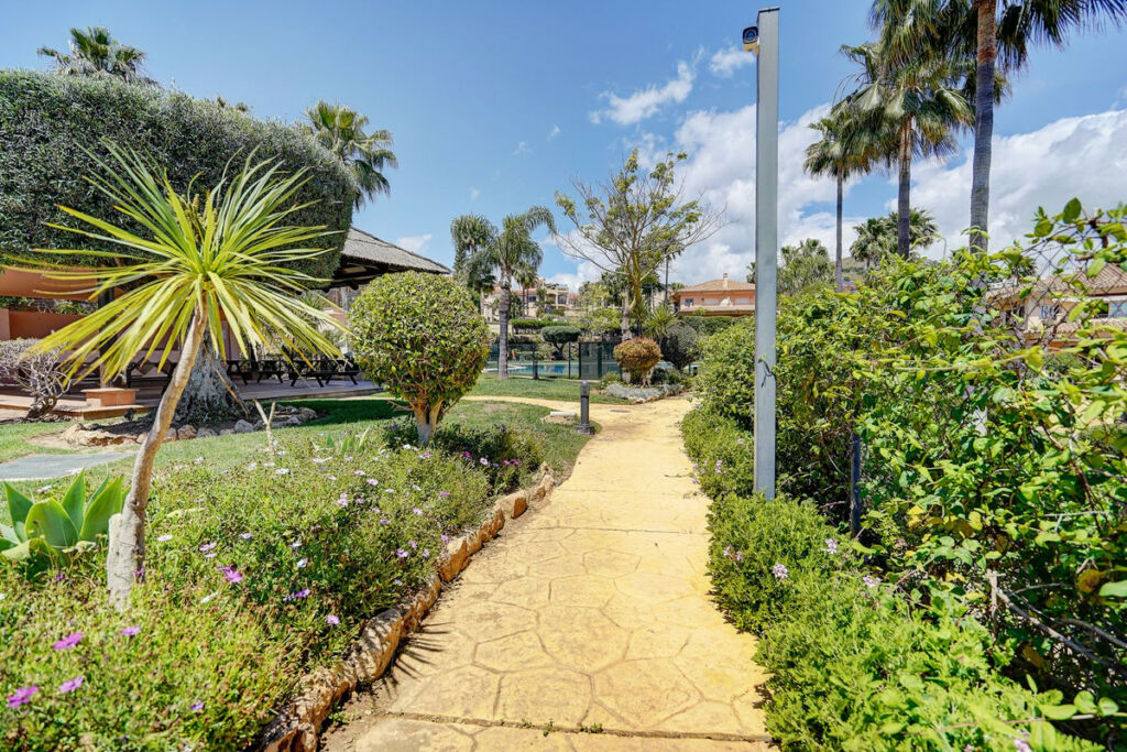 Semi-Detached House Riviera del Sol Málaga - image 27