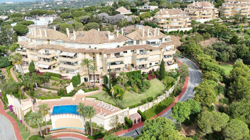 Ground Floor Apartment Elviria Málaga - image 27