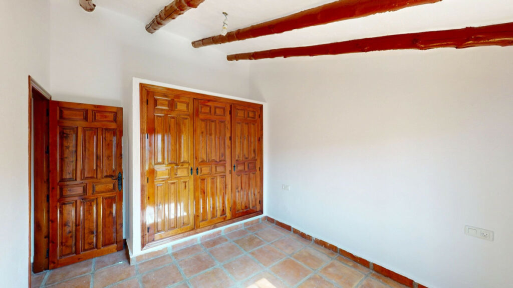 Detached Villa La Viñuela Málaga - image 27