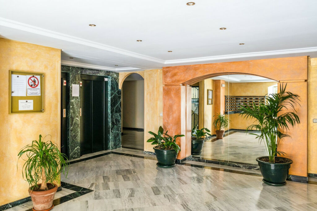 Middle Floor Apartment Marbella Málaga - image 27